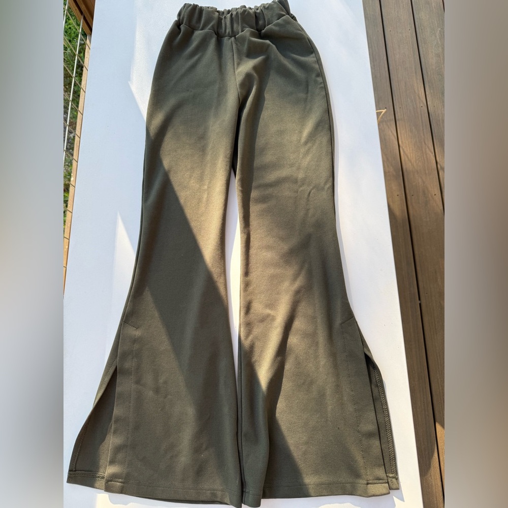 Set of Oak + Fort Olive Green and Black Cropped Flared Pants